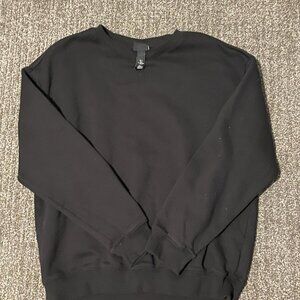 Large H&M Black crewneck sweatshirt